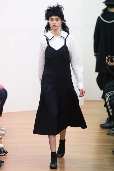 Look 4